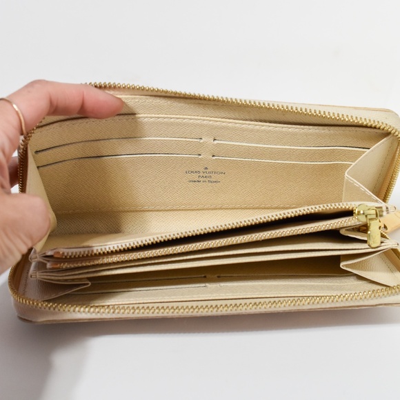 Louis Vuitton Damier Azure Zippy wallet with Box and Dust Bag - Picture 11 of 14